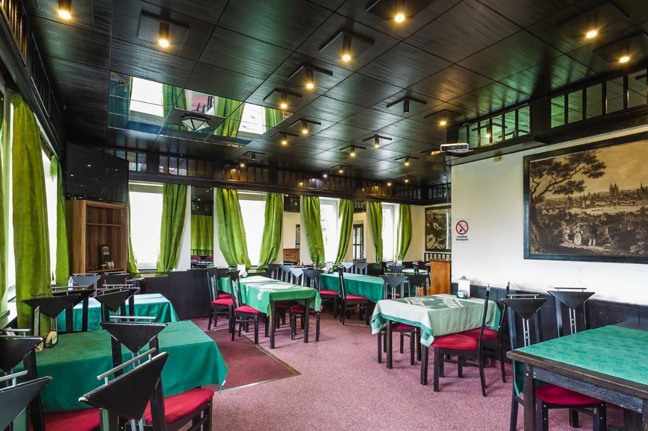 Hotel Alexander Prága Kültér fotó