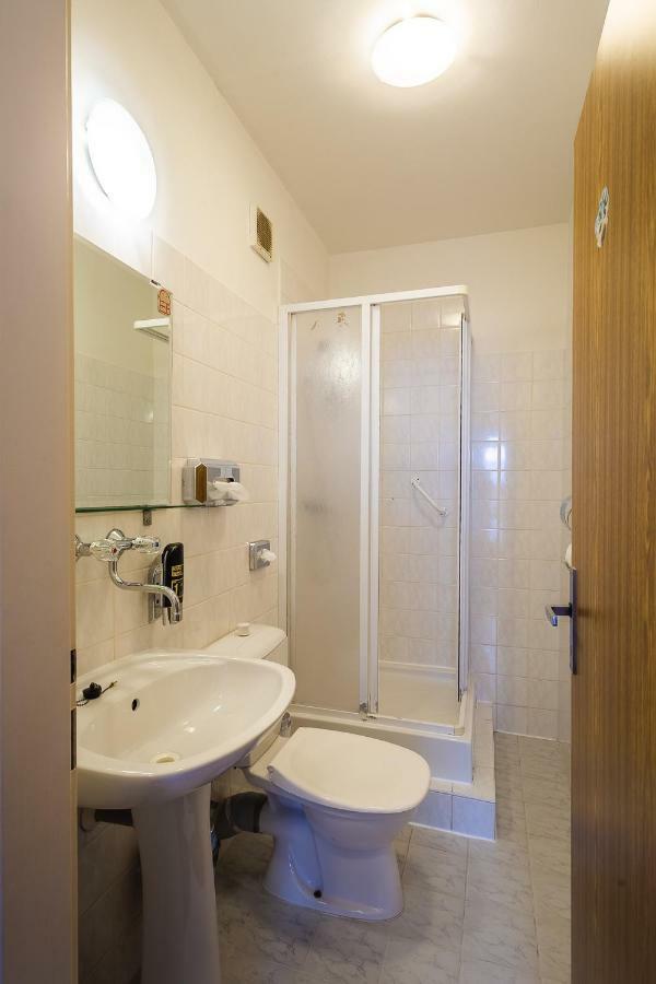 Hotel Alexander Prága Kültér fotó